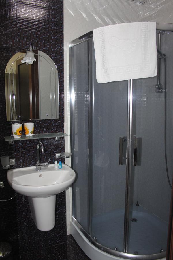 Orbi Plaza Tamara Aparthotel Batumi Kültér fotó
