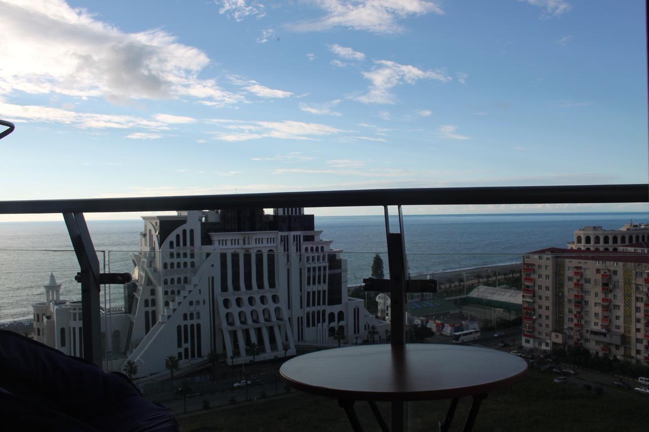 Orbi Plaza Tamara Aparthotel Batumi Kültér fotó